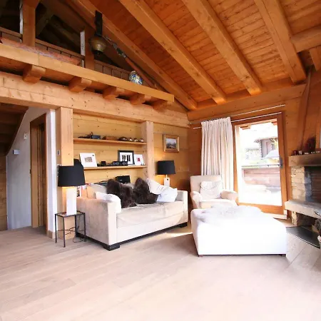 Beauitful Chalet With Jacuzzi In In Ski Area בקתה *