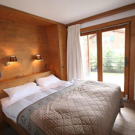 Beauitful Chalet With Jacuzzi In In Ski Area בקתה *