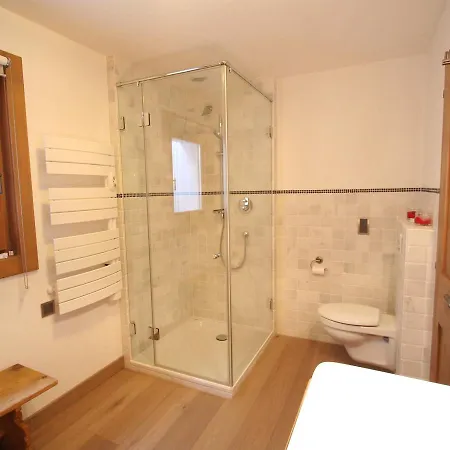 Beauitful Chalet With Jacuzzi In In Ski Area בקתה וורבייה