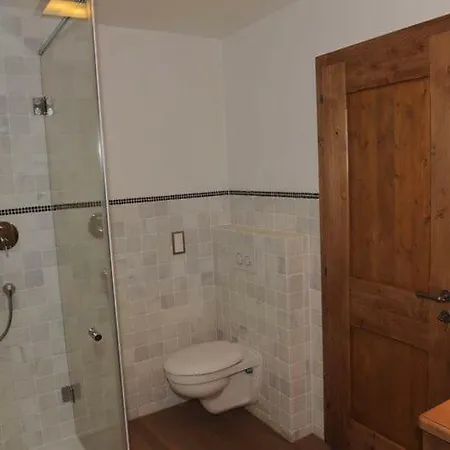 Beauitful Chalet With Jacuzzi In In Ski Area
