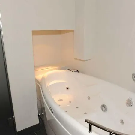 Chalet Beauitful Chalet With Jacuzzi In In Ski Area Verbier